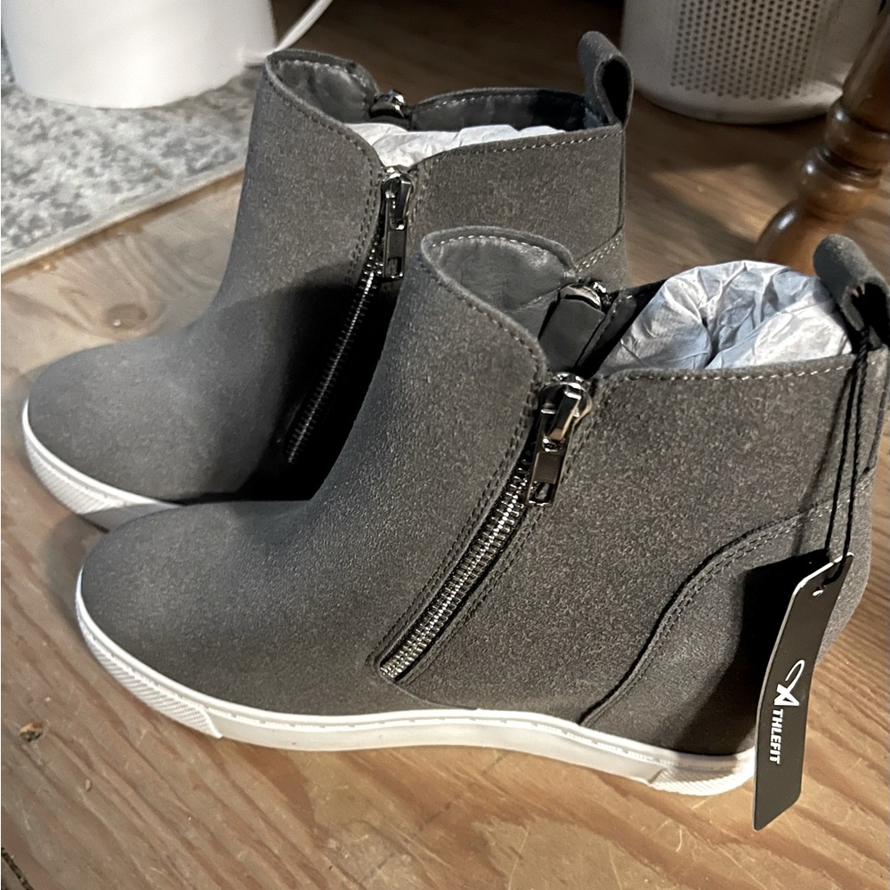 Athlefit Women's Wedge Sneakers Hidden Heel booties